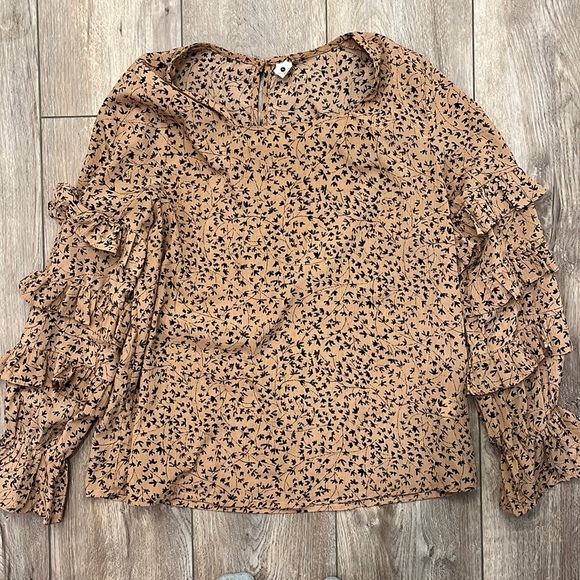 Ruffle long sleeve blouse muted - Picture 1 of 7